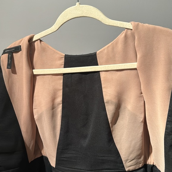 BCBGMAXAZRIA LEATHER LACE LIKE NEW PEPLUM TOP SIZE XXS - Picture 4 of 4